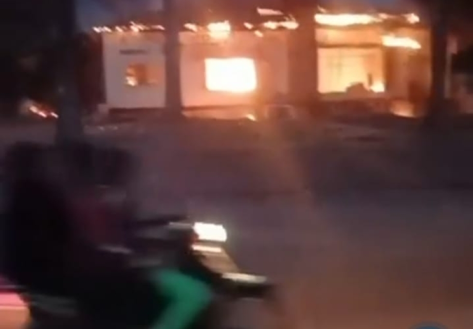 Lualaba : le parquet et la prison de Dilolo incendiés par une foule en colère après la mort d‘un jeune